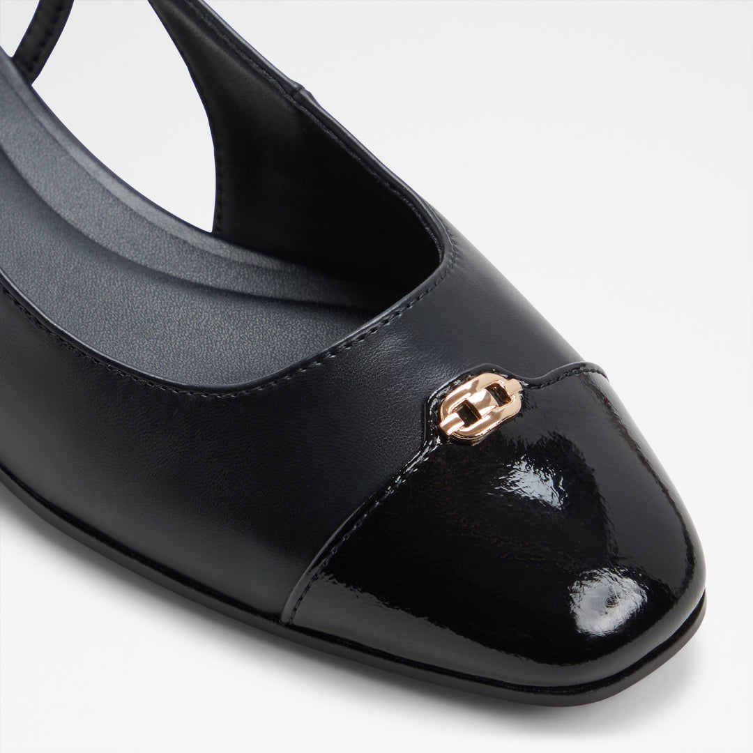 Sapatos rasos em preto - MAREE