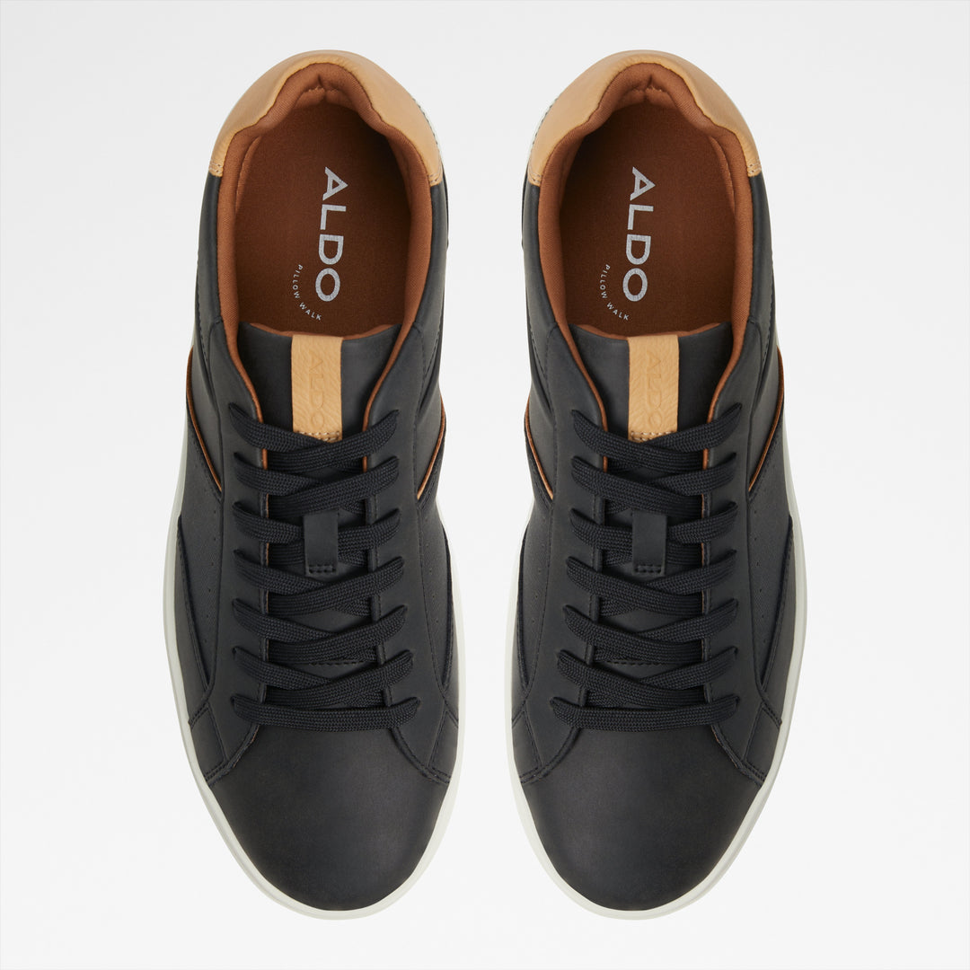 Sapatilhas em preto - MATCHPOINT