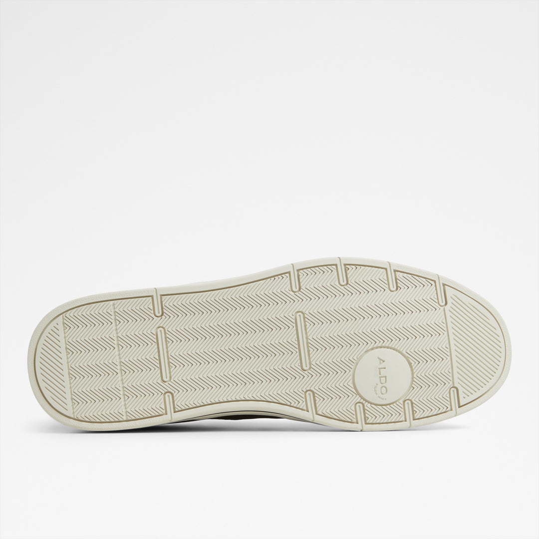 Sapatilhas em castanho - MATCHPOINT