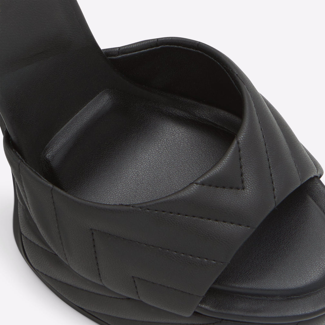 Sandálias em preto, salto em bloco com plataforma - MILENA