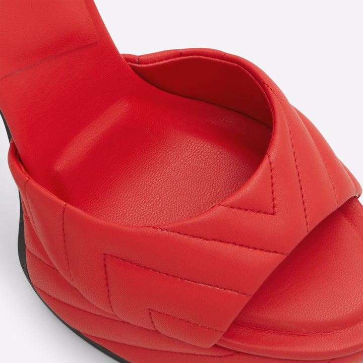 Sandálias em vermelho, salto em bloco com plataforma - MILENA