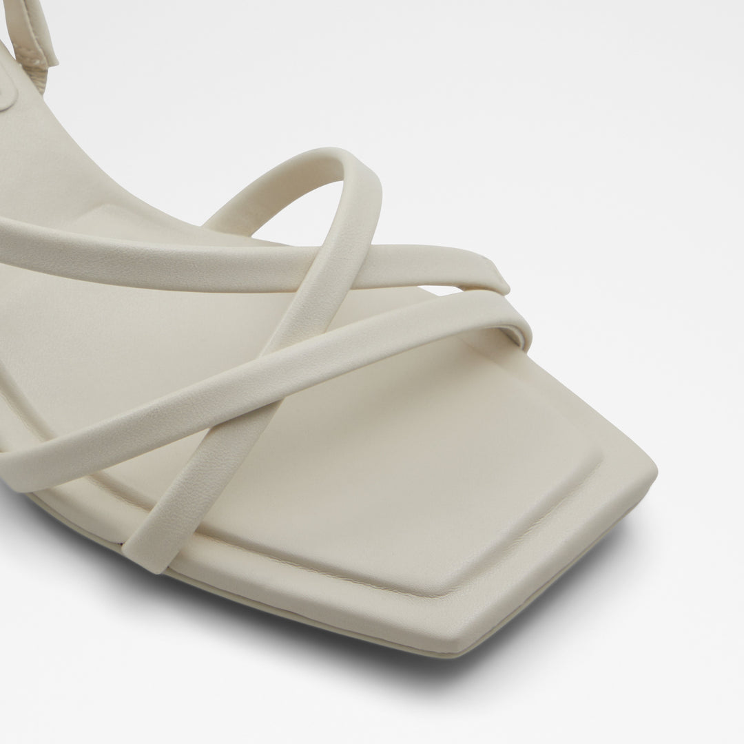 Sandálias em branco cru, salto em bloco - MINIMA