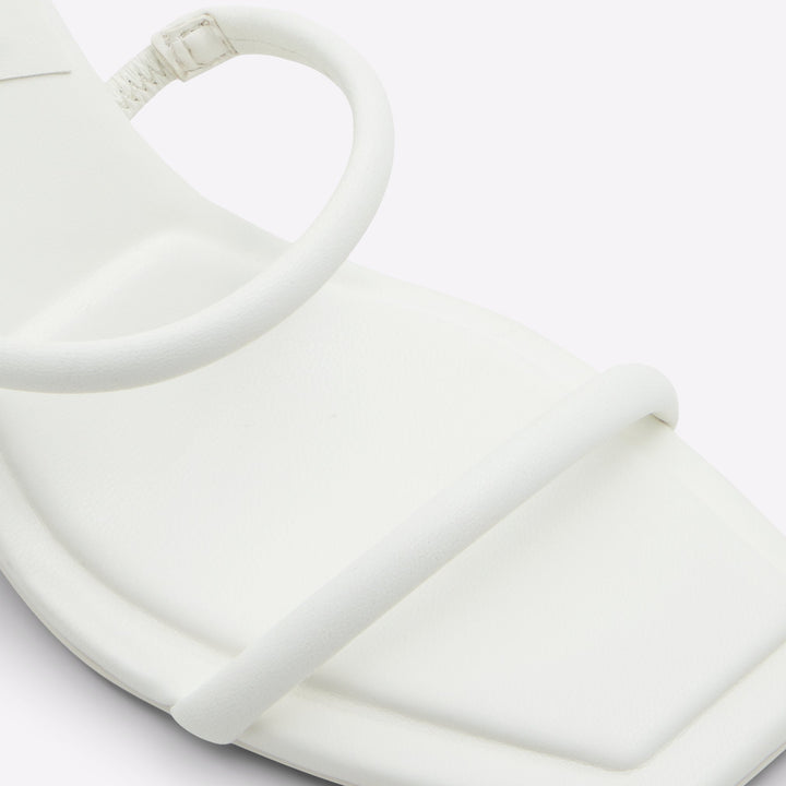 Sandálias em branco, salto em bloco - MIRAN