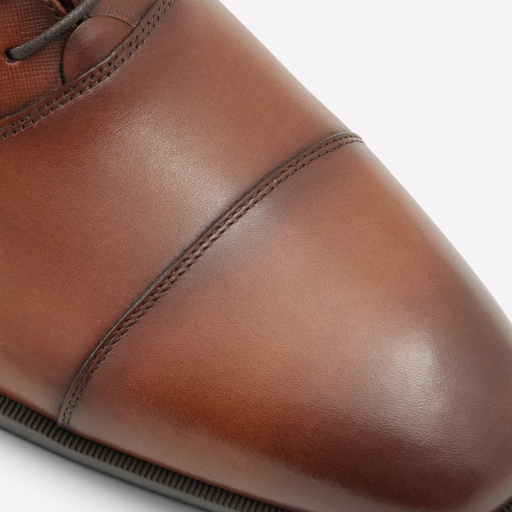 Sapatos clássicos em pele cognac - MIRAYLLE