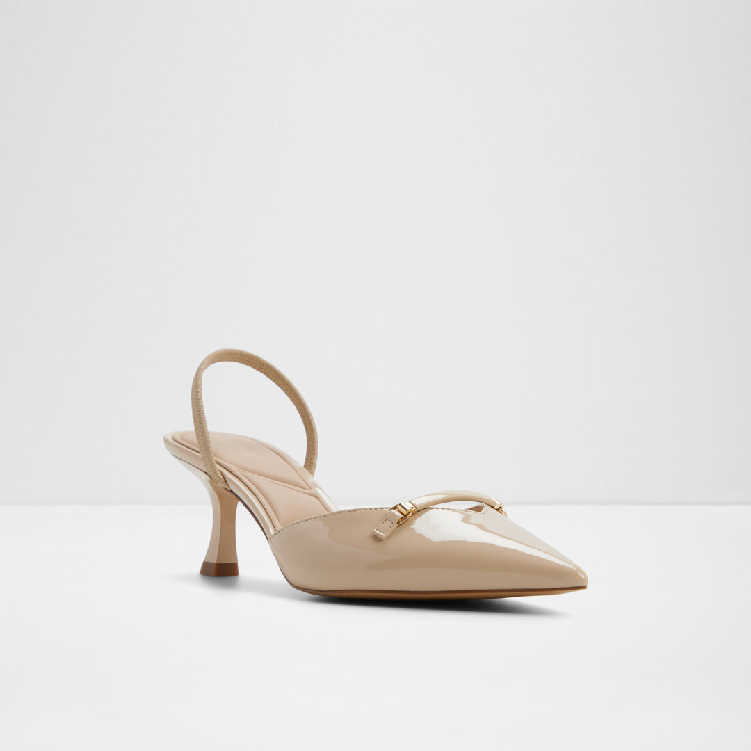 Sapatos em verniz bege, salto em funil - NAILAH