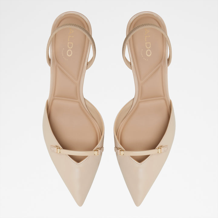 Sapatos em verniz bege, salto em funil - NAILAH