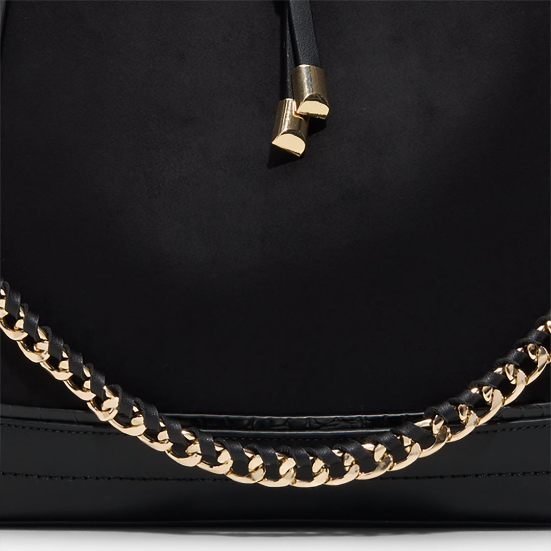 Mala de ombro em preto - NALAYNA