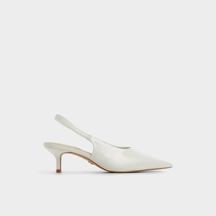 Sapatos em pele branco, salto em funil - OCEWETH