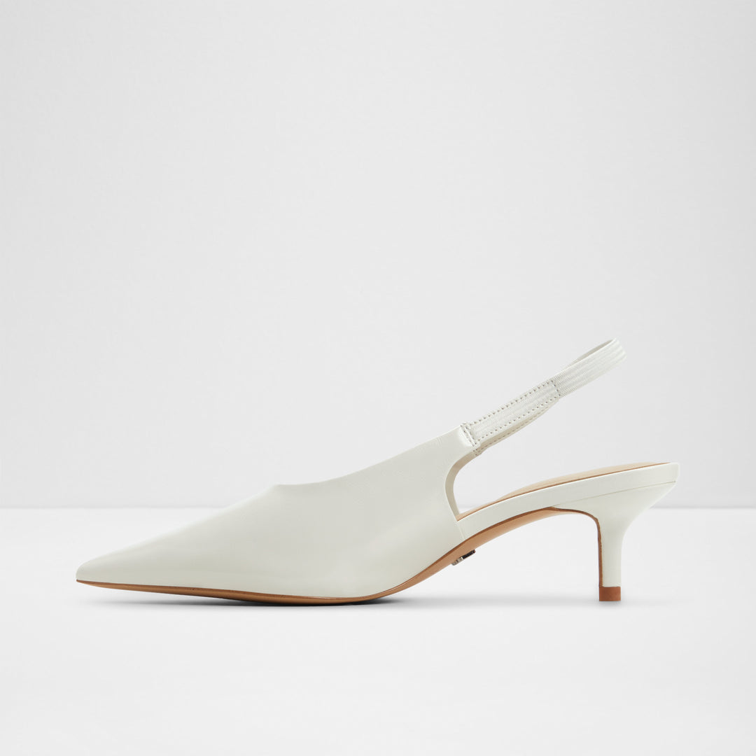 Sapatos em pele branco, salto em funil - OCEWETH