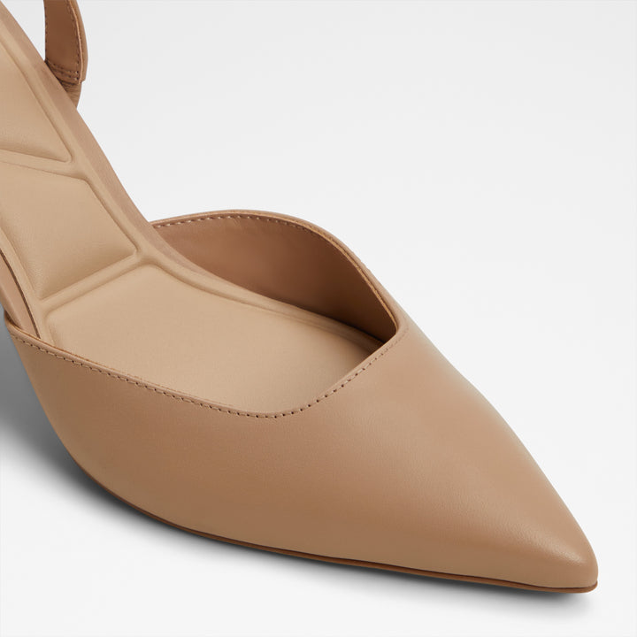 Sapatos em pele bege, salto em bloco - OLAELDAN