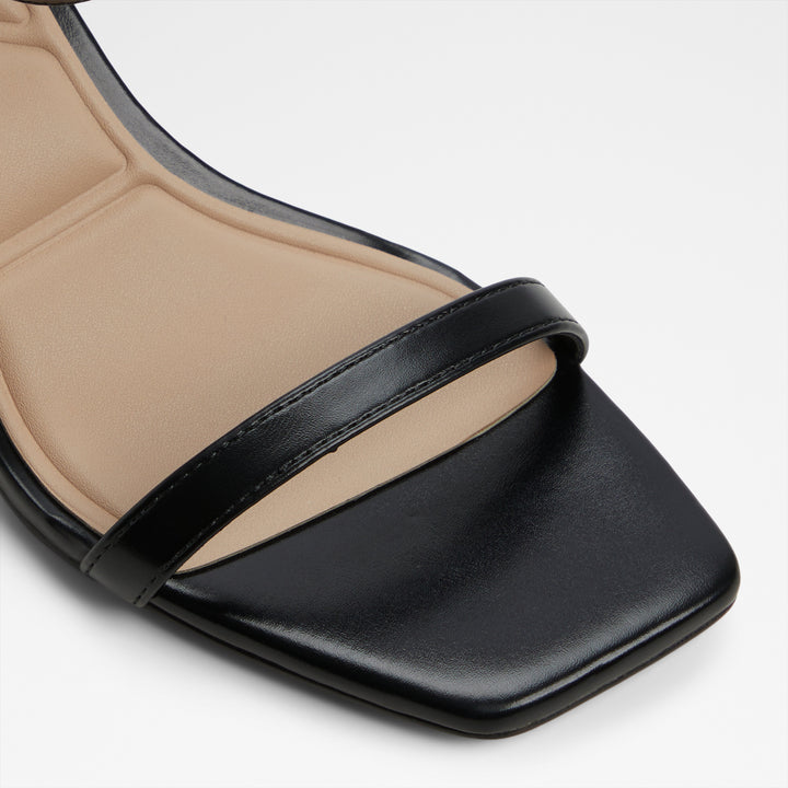 Sandálias em preto, salto fino - PARAGON