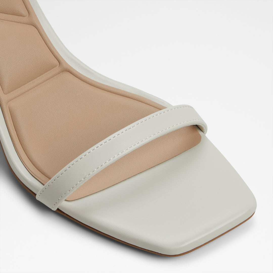 Sandálias em branco, salto fino - PARAGON