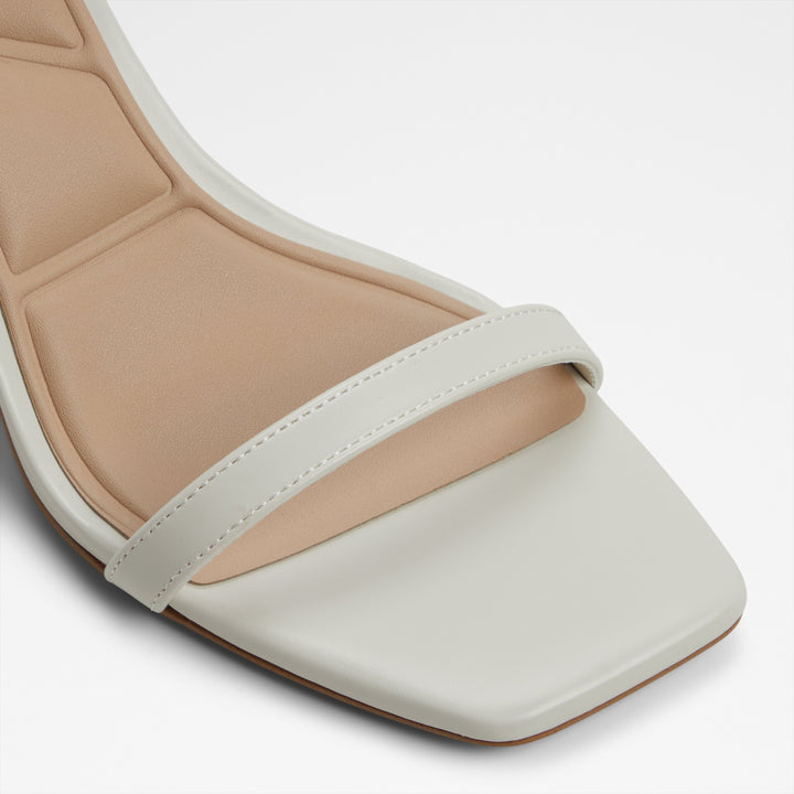 Sandálias em branco, salto fino - PARAGON