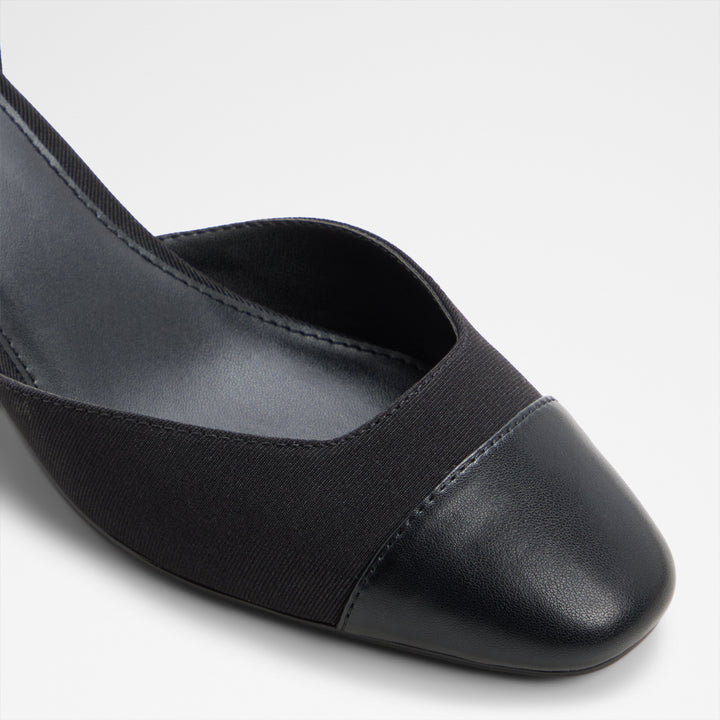 Sapatos com salto em preto - PENSARN