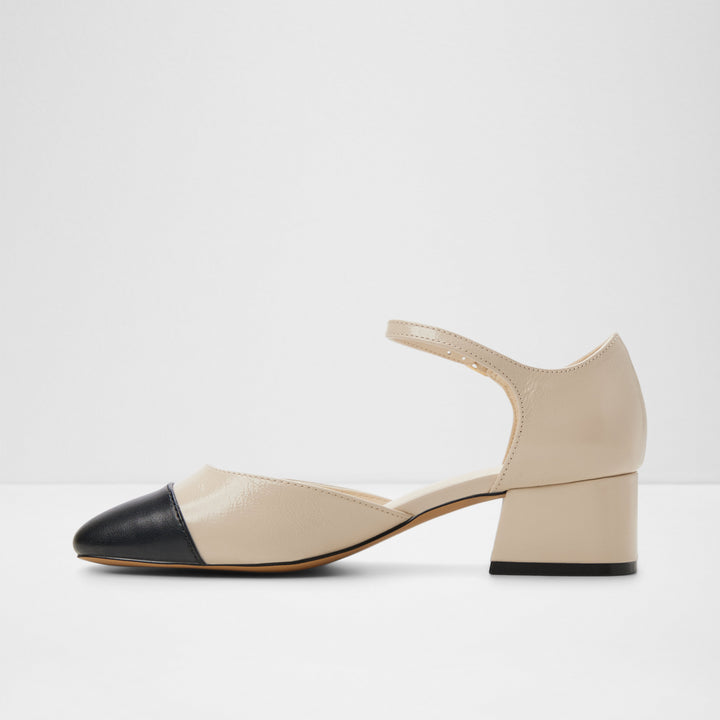 Sapatos com salto em branco e preto - PENSARN