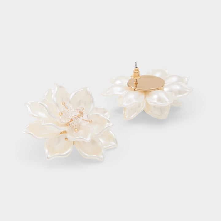 Brincos longos em branco - PETALPEARL