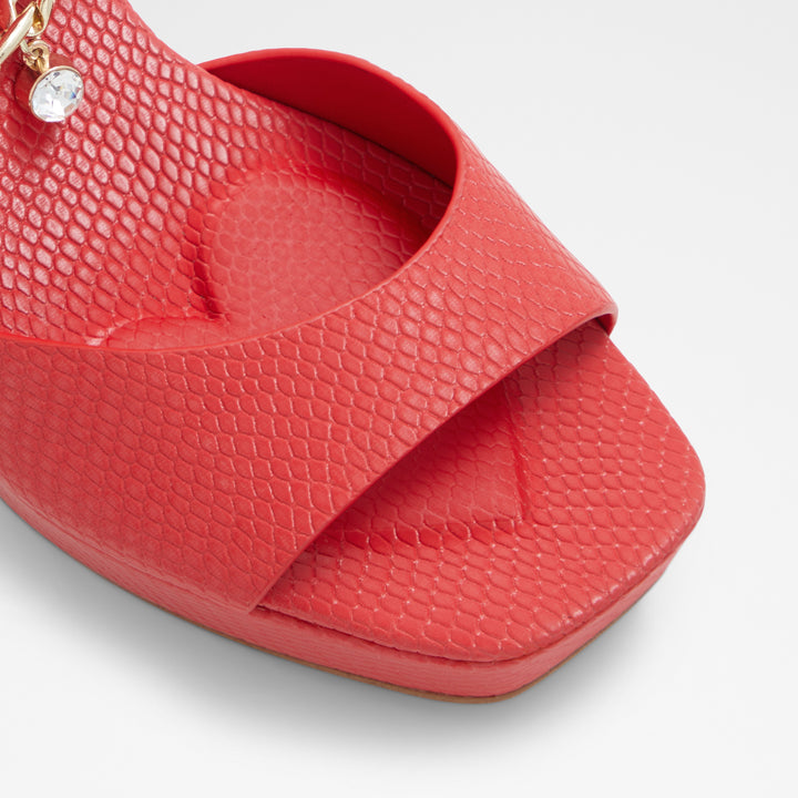 Sandálias em vermelho, salto fino com plataforma - PRISILLA