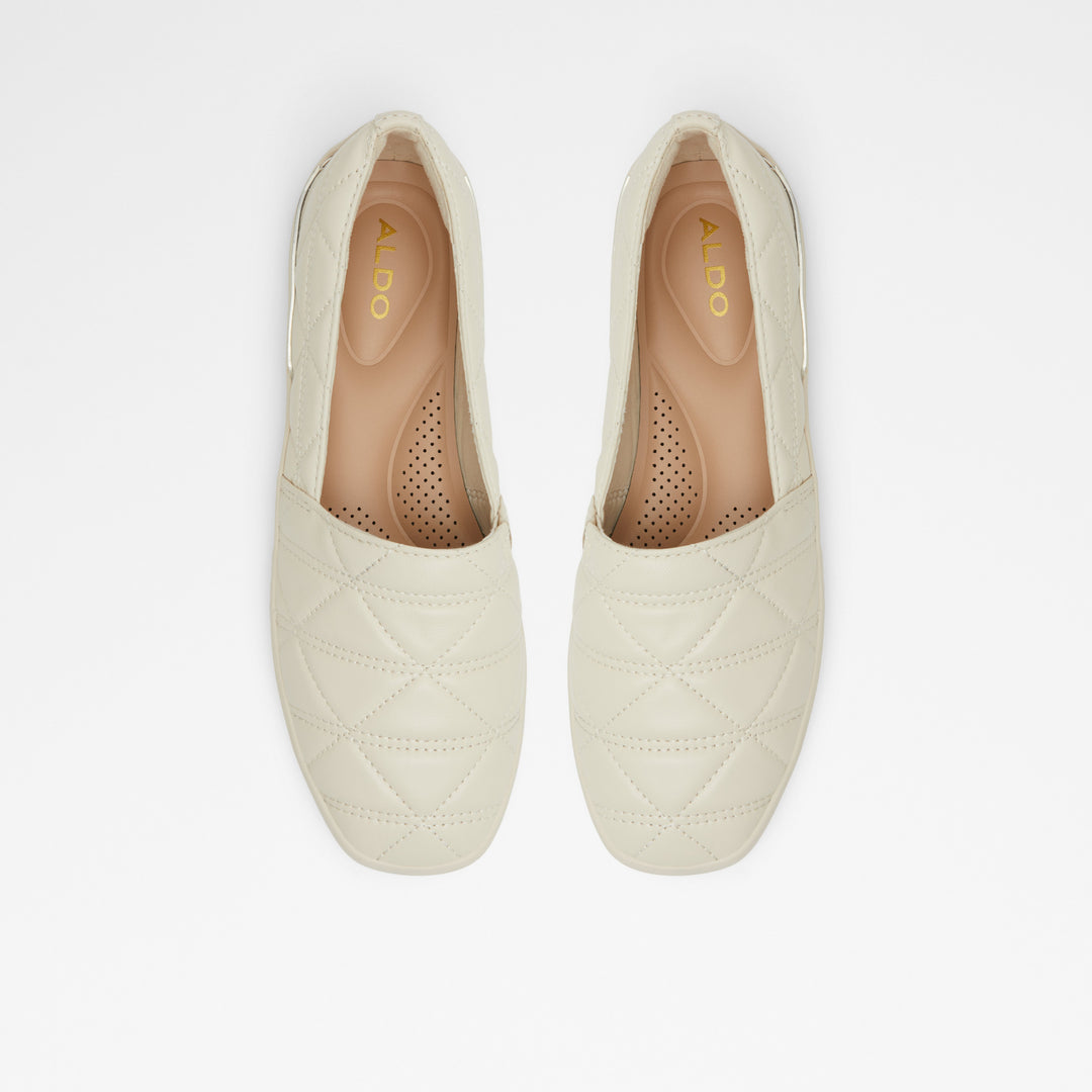 Sapatos rasos em pele branco cru - QUILTEN