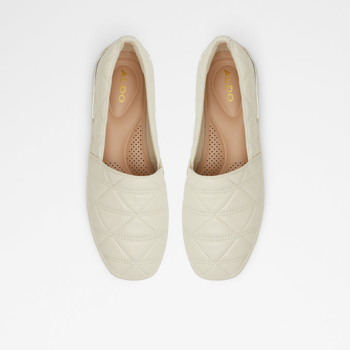 Sapatos rasos em pele branco cru - QUILTEN