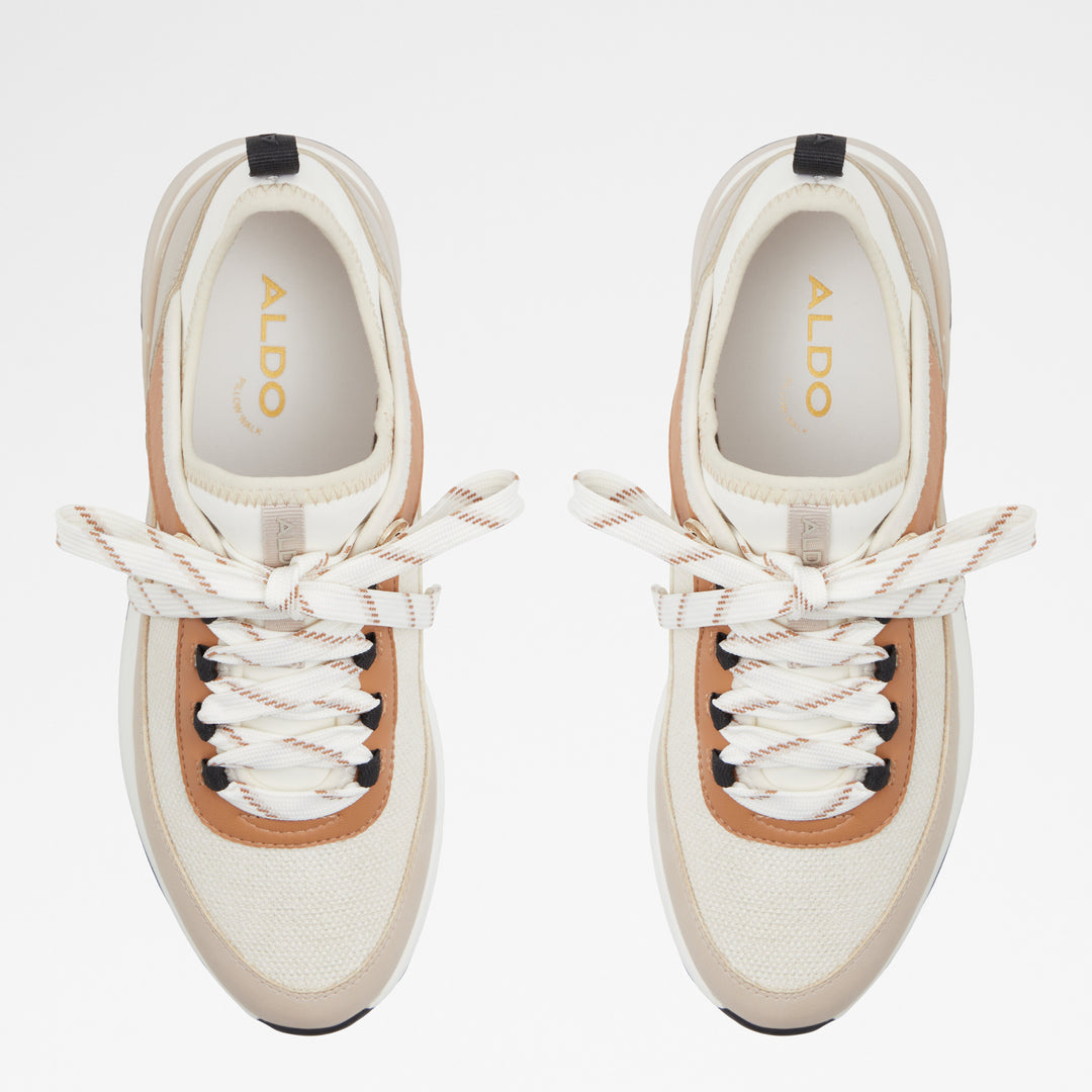 Sapatilhas rasas em bege - QUILTYN