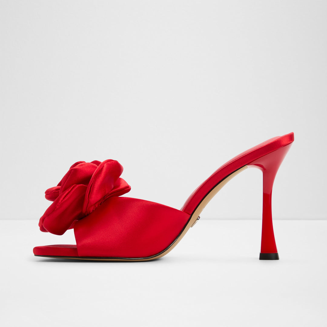 Mules em vermelho, salto em funil - REDROSE