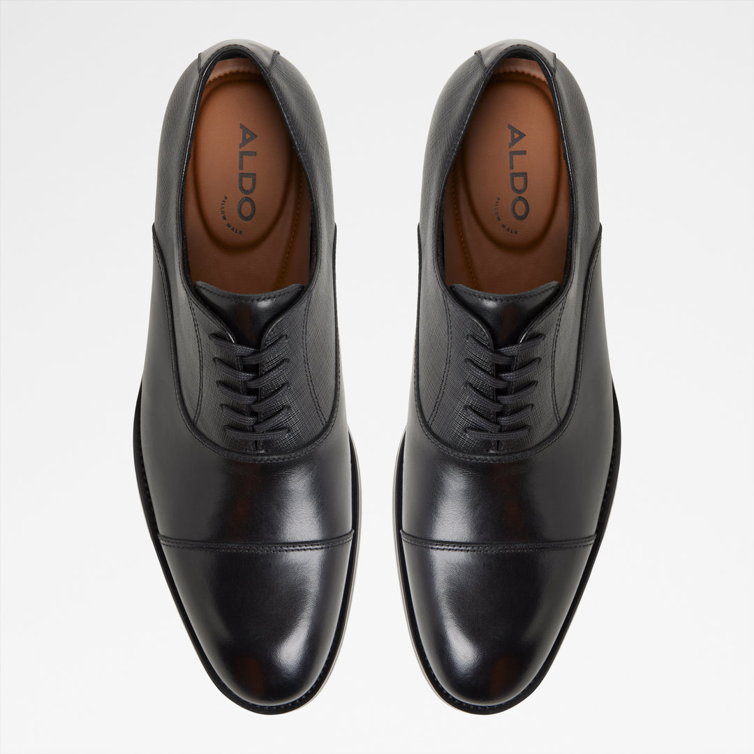 Sapatos clássicos em pele preto - REECE