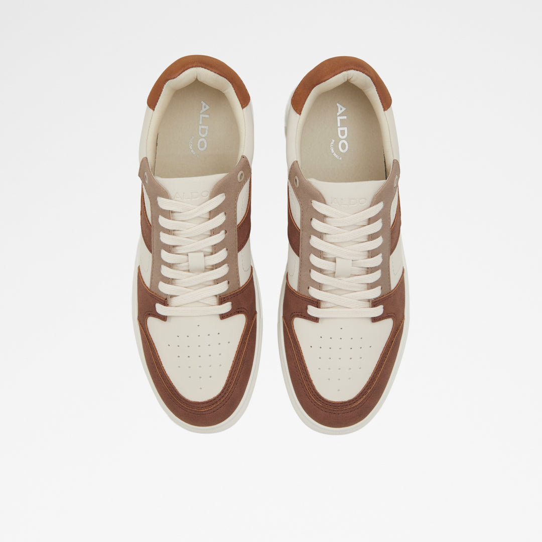 Sapatilhas em bege - RETROSPEC