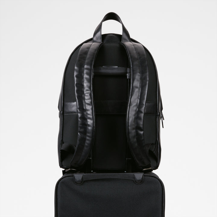 Mochila em preto - RONIN