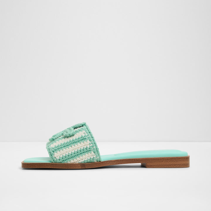 Sandálias rasas em verde - SABBIA