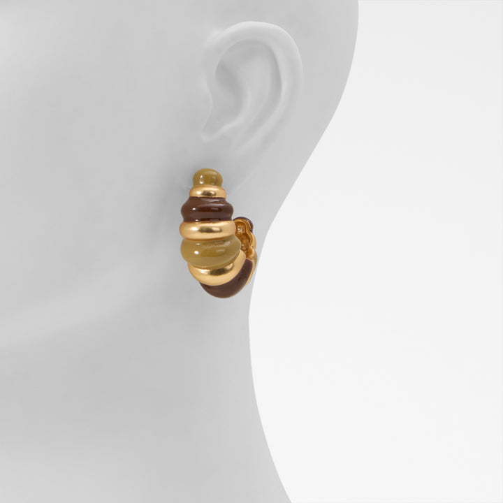 Brincos longos em dourado - SAMARRA