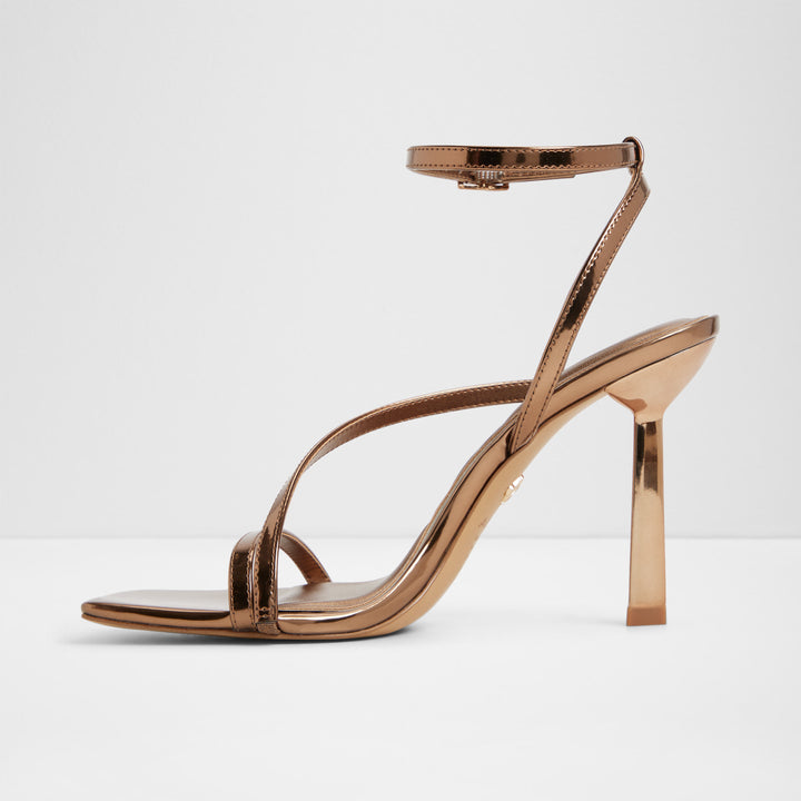 Sandálias em bronze, salto fino - SCINTILLA