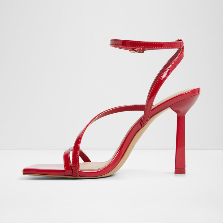 Sandálias em verniz vermelho, salto fino - SCINTILLA