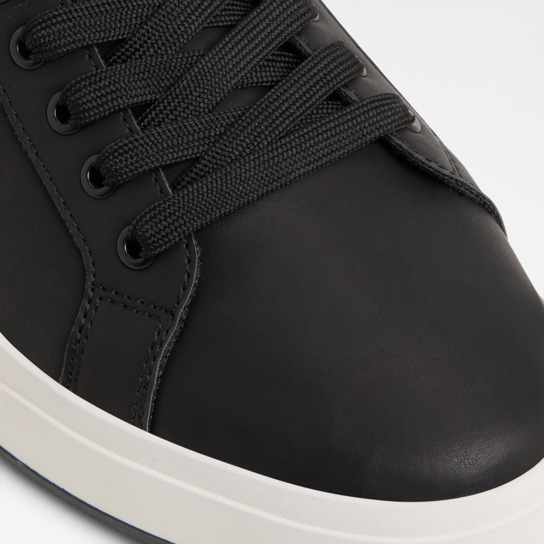 Sapatilhas em preto - SCOTTIEE