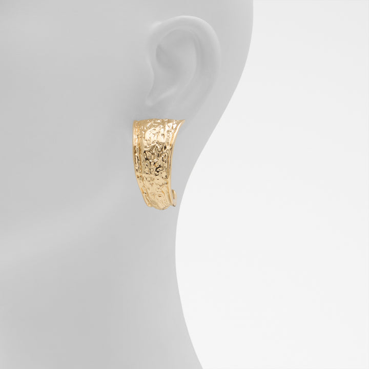 Brincos longos em dourado - SENNAH
