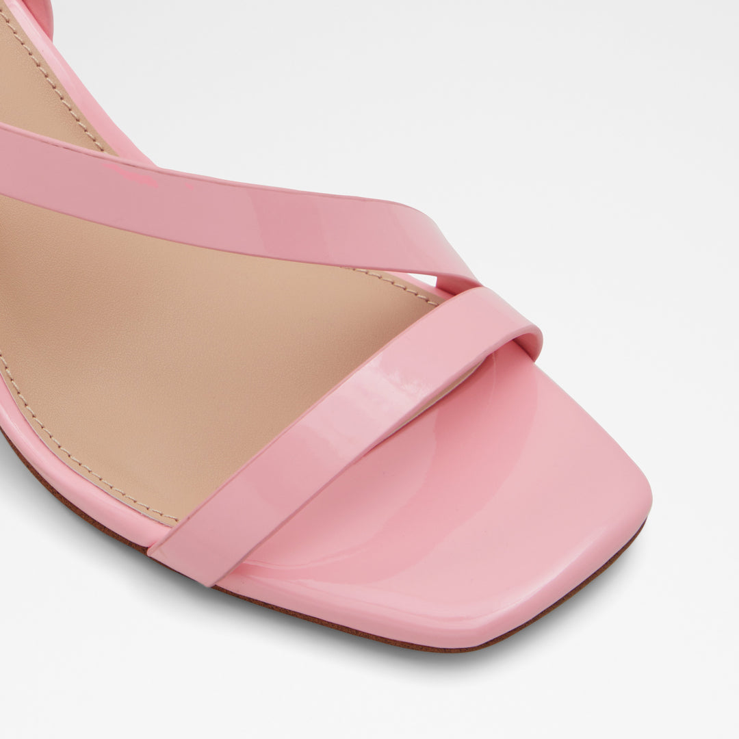 Sandálias em verniz rosa, salto em bloco - SHENNA