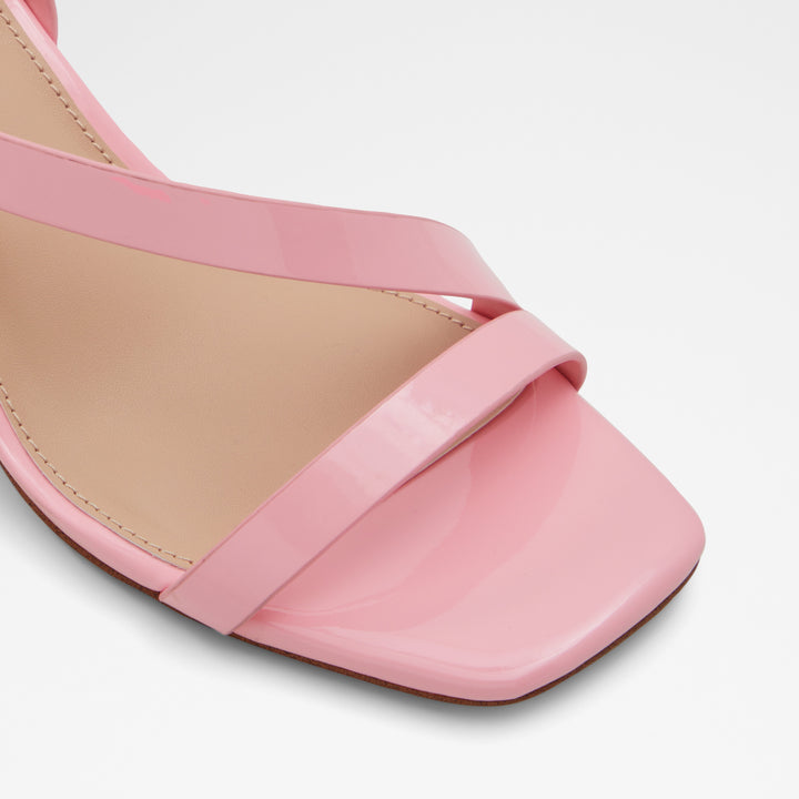 Sandálias em verniz rosa, salto em bloco - SHENNA
