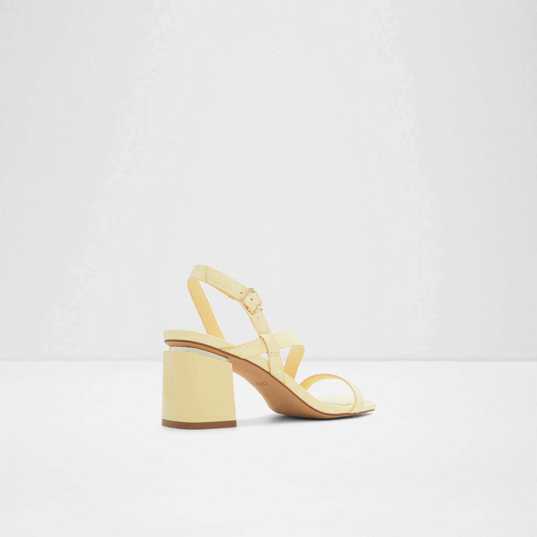 Sandálias em verniz amarelo, salto em bloco - SHENNA