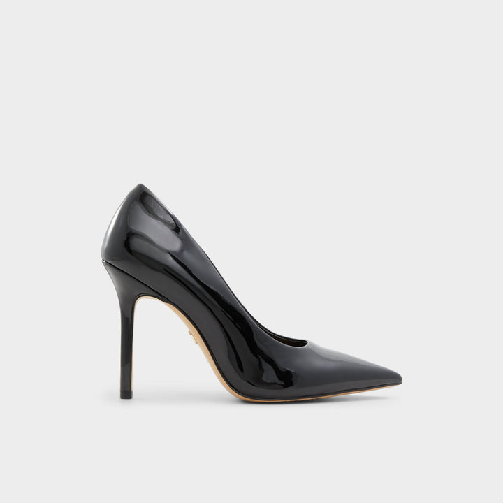 Sapatos em verniz preto, salto fino - SOCKEYE