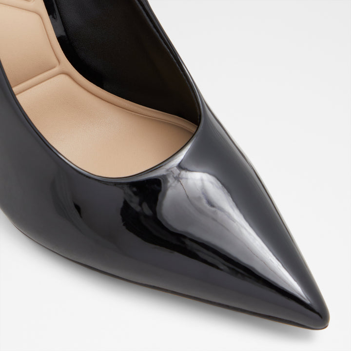 Sapatos em verniz preto, salto fino - SOCKEYE