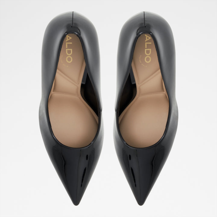 Sapatos em verniz preto, salto fino - SOCKEYE