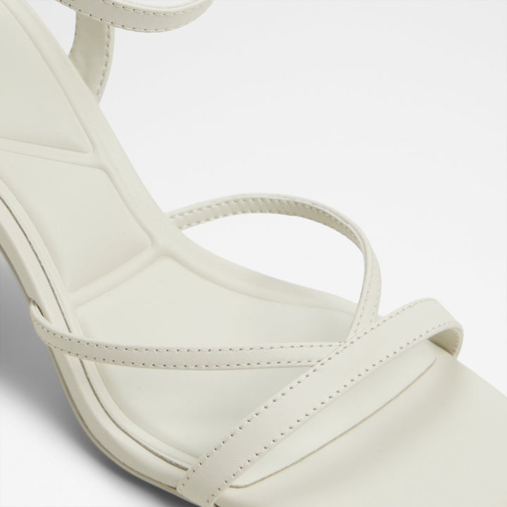 Sandálias em pele branco, salto em bloco - STELLARE