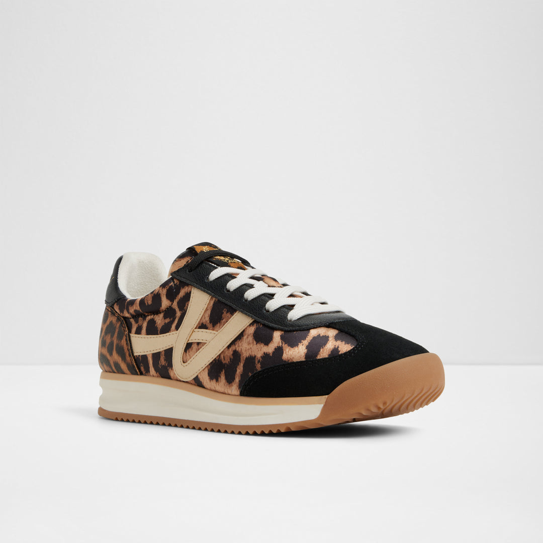 Sapatilhas rasas em preto - STEPCOUNT