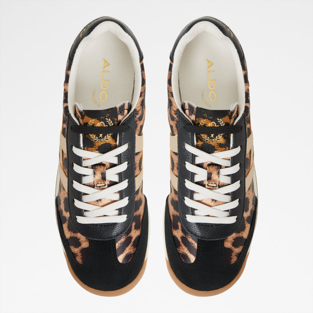 Sapatilhas rasas em preto - STEPCOUNT