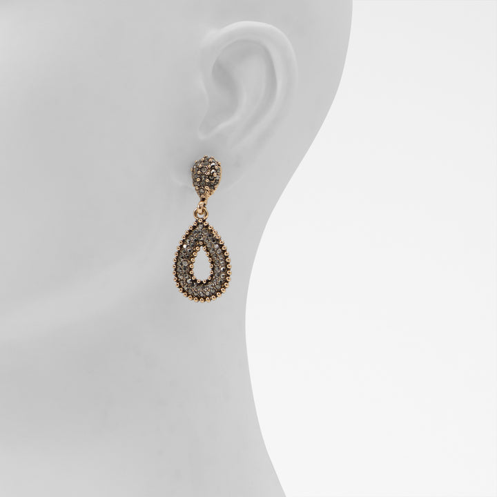 Brincos longos em dourado - SUNRDIGE