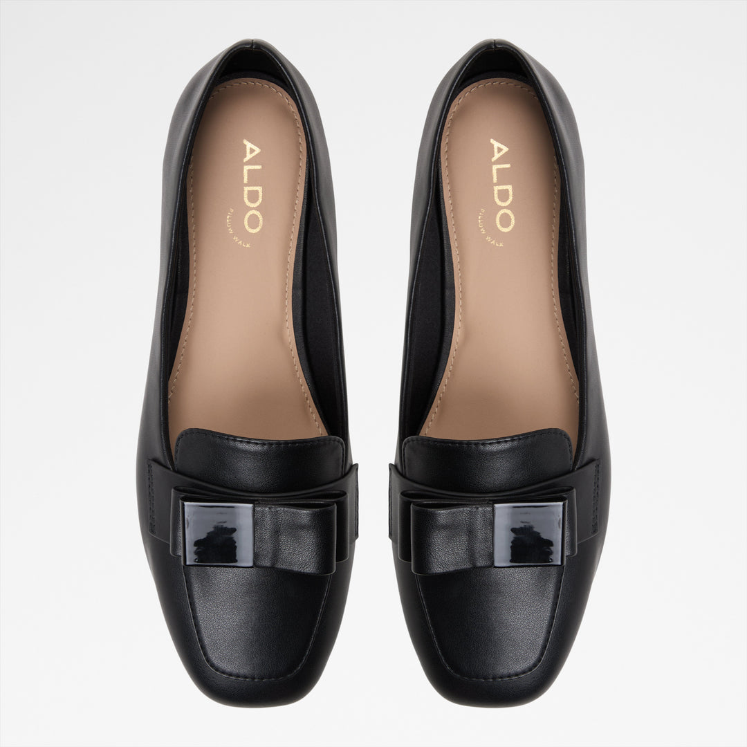 Sapatos rasos em preto - TALANANY