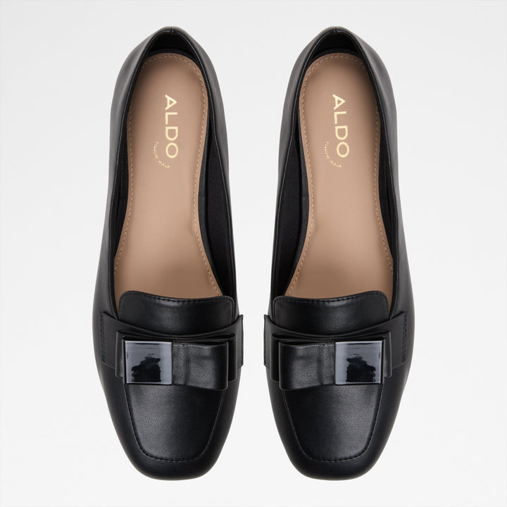 Sapatos rasos em preto - TALANANY