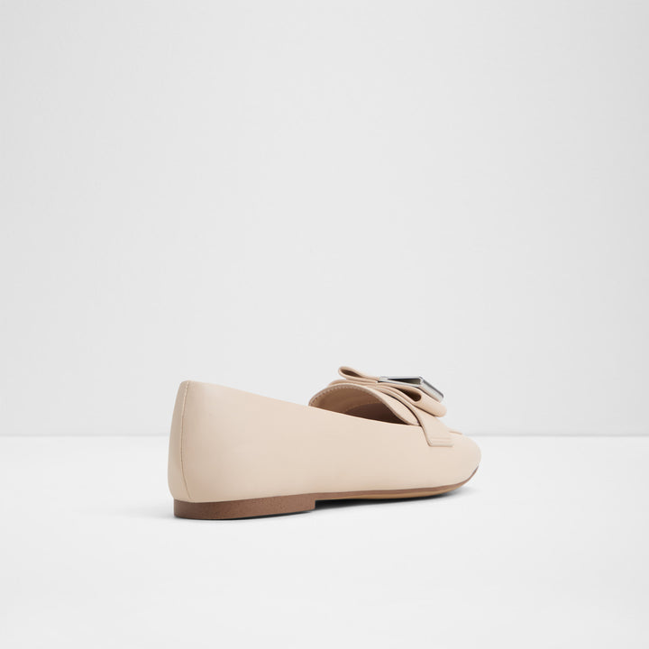 Sapatos rasos em bege - TALANANY