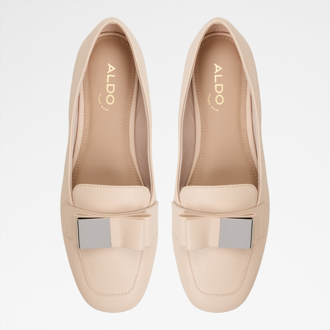 Sapatos rasos em bege - TALANANY