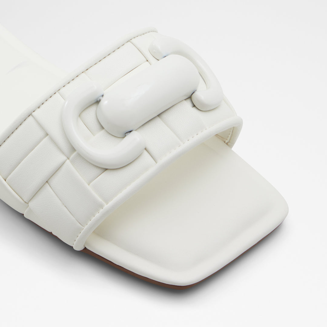 Sandálias rasas em branco - TAMLINIA