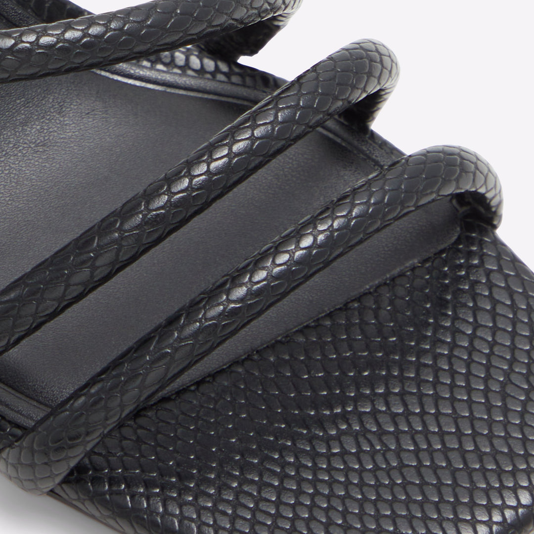 Sandálias em preto, salto fino - TWIRLY